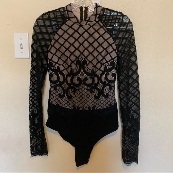 a'gaci Tops - Agaci Lace bodysuit